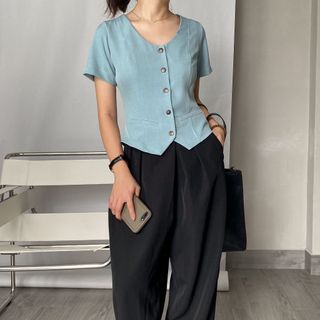 Áo nữ kiểu dáng croptop tay ngắn