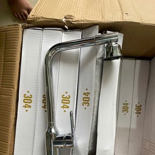Vòi rửa chén inox 304 bóng, xoay bi, 4 chế độ nước, xoay 360 độ