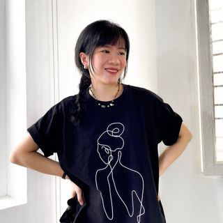 Áo thun nữ fom rộng in đơn giản cổ tròn tay lửng oversize