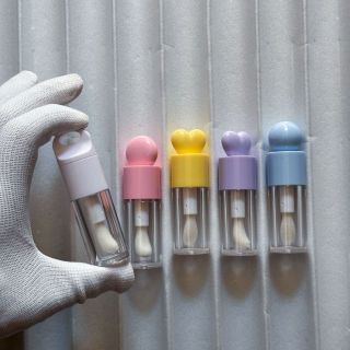 Vỏ PET Chai ống Son bóng nước với nhiều kiểu cọ và nắp đa dạng siêu cute 4ml , vỏ dày dặn ( Hàng giá tận Xưởng )