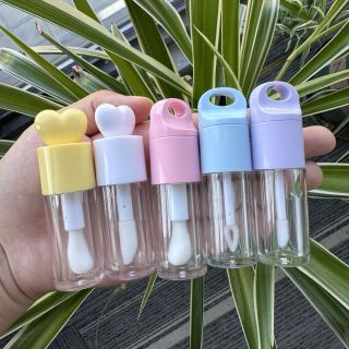 Vỏ PET Chai ống Son bóng nước với nhiều kiểu cọ và nắp đa dạng siêu cute 4ml , vỏ dày dặn ( Hàng giá tận Xưởng )