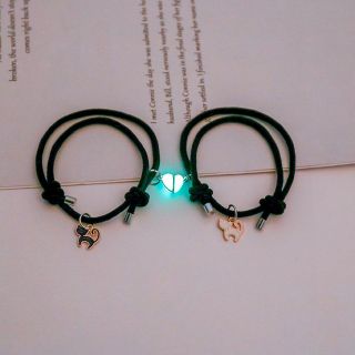 Cặp Vòng Tay Tình yêu Tim Phât sáng nam châm cùng charm đầy ý nghĩa, mẫu mã tinh tế , thời trang ( Hàng Giá Tận Xưởng )