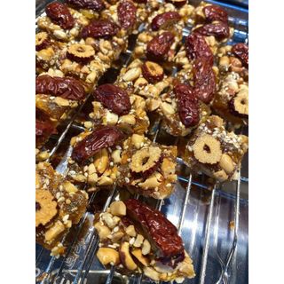 KẸO DẺO KHÓM TẮC TÁO ĐỎ: MÓN ĂN VẶT SIÊU NGON 500G - WINNIE HOUSE