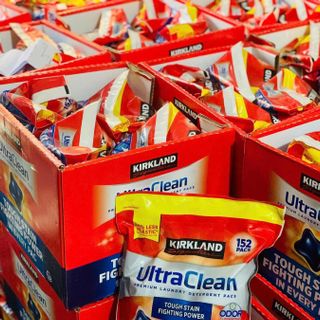 Mẫu mới viên giặt dạng túi . Viên giặt Kirkland Ultra Clean 152 viên 3.04kg của Mỹ