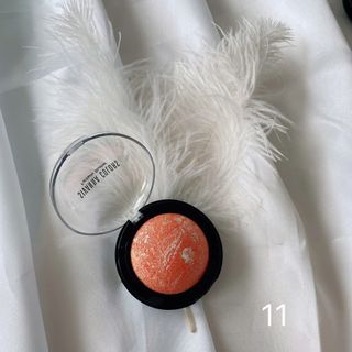 Phấn má hồng Ánh Nhũ Sivanna Fantastic Blusher