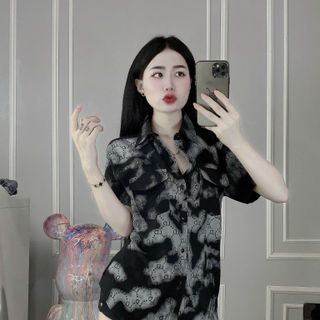 Áo sơ mi nữ ngắn tay phối hoạ tiết toàn thân