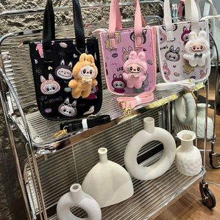TÚI XÁCH LABUBU MINI SIÊU CUTE DỄ THƯƠNG XÁCH TAY KÈM GẤU TREO WH735 - WINNIE HOUSE