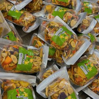 Trái cây sấy thập cẩm