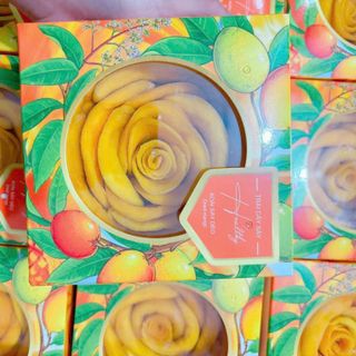 Xoài sấy dẻo xếp hoa hộp giấy cao cấp (400G)