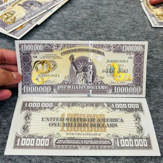 Sỉ Tiền Triệu Đô Lưu Niệm Mạ Vàng Hình Con Rắn Lì xì tết năm 2025