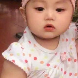 Mũ trùm đầu màu sắc trơn trang trí nơ đáng yêu cho bé