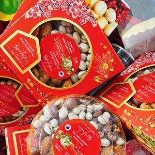 Hạt dinh dưỡng mix 4 vị hộp giấy sang trọng (400G)