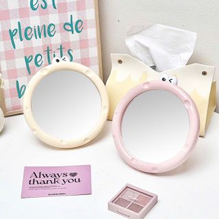 E tên Gương thỏ/ gấu ú nu mà sao lại thấy kute thế này