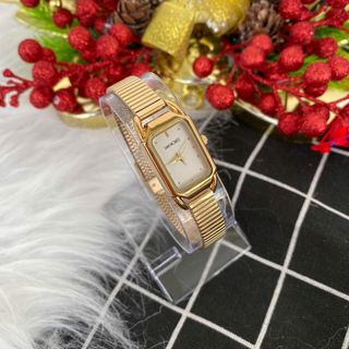Đồng Hồ Đeo Tay Nữ San Moritz SM6688G Mặt Kính Cường Lực