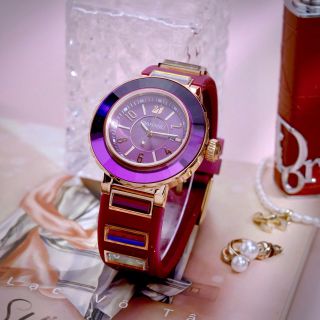 SWAROVSK 𝐒𝐚𝐚𝐭 𝐎𝐜𝐭𝐞𝐚 𝐒𝐩𝐨𝐫𝐭 𝐁𝐥𝐚𝐜𝐤 𝐑𝐨𝐬 𝟏𝟎𝟗𝟎𝟑𝟒𝟔 màu Hồng tím hot hit