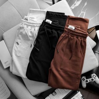 Quần dài nam cao cấp. Chất nỉ cua 100% cotton ,dày mình, bo đồng màu, ống suông tôn dáng .