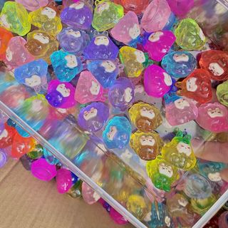XẢ HÀNG CHARM KIKI phát sáng (2,5cm) chất liệu dạ quang - đồ chơi dạ quanh-Diy