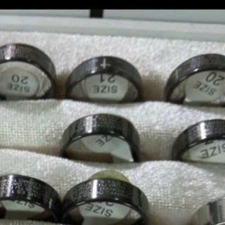 Nhẫn inox dep deo tay