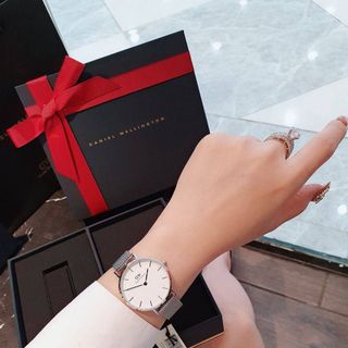 SET ĐỒNG HỒ CAO CẤP D.W QUÀ TẶNG LƯỚI VÀ CUFF