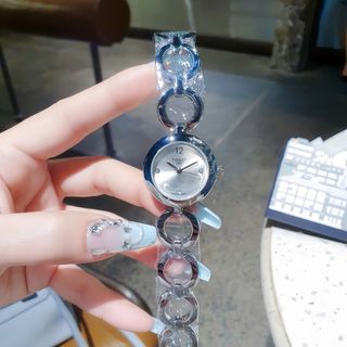 ĐỒNG HỒ NỮ THỜI TRANG TISOT DÂY LẮC MỚI 1