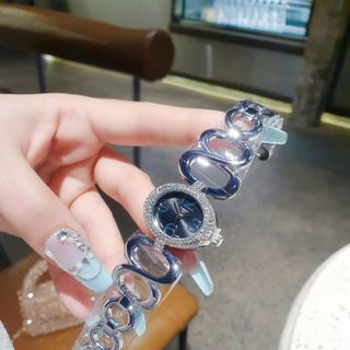 ĐỒNG HỒ NỮ THỜI TRANG TISOT DÂY LẮC MẶT OVAN MỚI 1