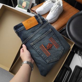 Quần jean dài nam. Chất Jean dày dặn có thun co giãn thoải mái. Mền mịn
