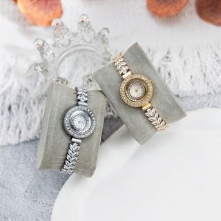 Đồng hồ lắc nữ 8304 mặt tròn chính hãng đeo tay thời trang