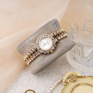 Đồng hồ lắc tay nữ Hongrui 0013819 mặt tròn đeo tay thời trang