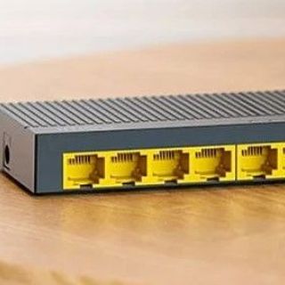 Switch IMOU SF108C 8 port tốc độ 100Mbps, công suất chuyển mạch 1.6Gbps, DC5V 1A, chống sét: 2KV