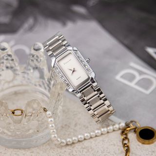 Đồng hồ nữ dây inox Bonaier 785 mặt chữ nhật chính hãng đeo tay thời trang