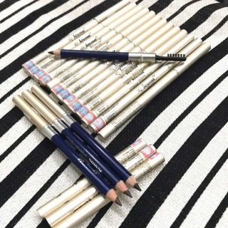 Chì Vẽ Mày Aroma Black Brown Eyebrow Pencil 2 đầu