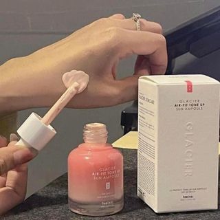 SERUM CHỐNG NẮNG FEELXO GLACIER (30ml)
