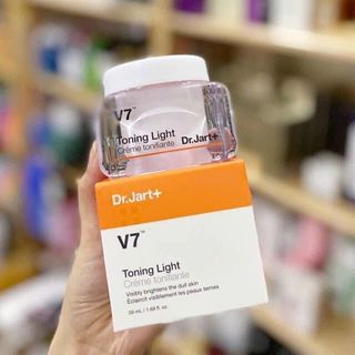 Kem Dưỡng Trắng Da V7 Hộp vuông