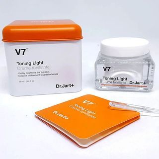 Kem Dưỡng Trắng Da V7 Hộp vuông