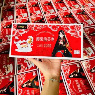 Táo đỏ kẹp sữa mix hạt điều siu ngon thùng 300g x 30hộp