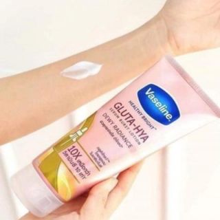 Dưỡng Thể Trắng Da Cấp Ẩm Vaseline Gluta- Hya Serum Burst Lotion Dewy Radiance 10X