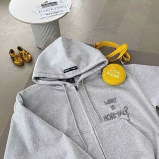 Áo khoác hoodie zip form boxy thêu What Is Normal ? giá sỉ - giá bán buôn