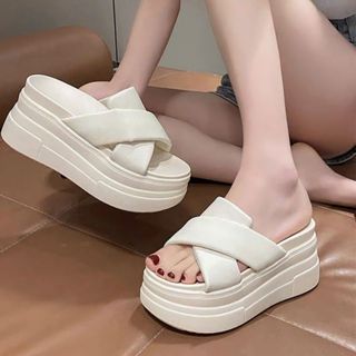 DÉP BÁNH MÌ QUAI CHÉO CÁCH ĐIỆU