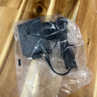 Nguồn 12V-1.5A FPT chính hãng - Zin 100% new (Chuyên dụnng cho camera, chui tròn lớn)