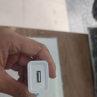 Nguồn 5V-2A đầu ra cổng USB 3.0, không bao gồm dây - Trắng / Đen tùy lô hàng
