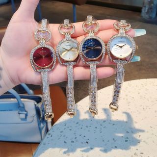 ĐỒNG HỒ NỮ THỜI TRANG HOT TREND GU CII LẮC MỚI