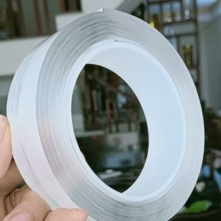 Băng keo dán 2 mặt trong suốt kích thước rộng 3cm*dài 3m*dày 2mm