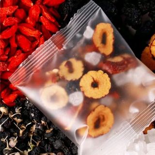 Trà bổ huyết dưỡng nhan: (táo đỏ, kỷ tử, dâu tằm,...)