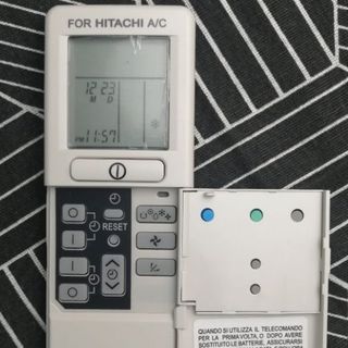 Remote máy lạnh Hitachi ML70 - Nút quạt xanh