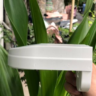 Chân đế L dùng bắt tường - Loại Không có ren đồng , Không kèm ốc