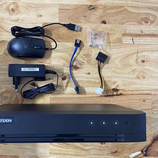 Đầu ghi hình Analog 8 kênh 2MP giá tốt Hikvision DS-7208HGHI-K1