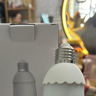 Camera Wifi YOOSEE tích hợp bóng đèn siêu sáng đàm thạm 2 chiều ( xem đêm có màu )