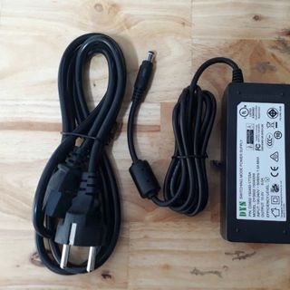 AC/DC ADAPTER 15V-6A Model DYS602-150400W