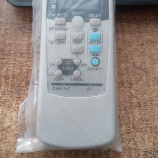 Remote Máy Lạnh MITSUBISHI ML36 - 3 nút xanh