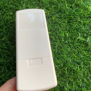 Remote máy lạnh NAGAKAWA ML165 - Nút đỏ giữa